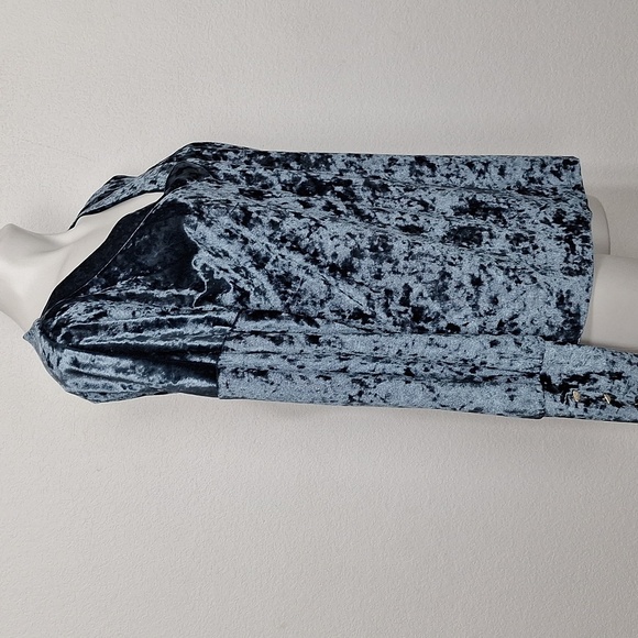 Sunshine & Rodeos Crushed Velvet Whimsigoth V-Neck Top Size S - Picture 7 of 12